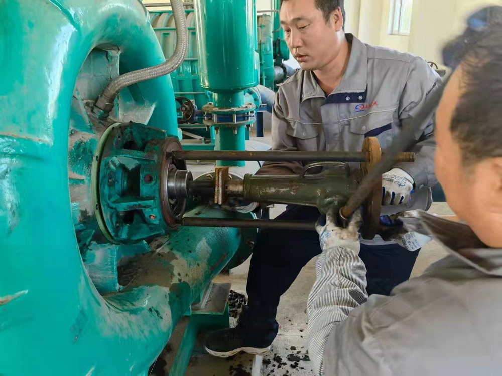 Maintenance and repair of multistage centrifugal blower