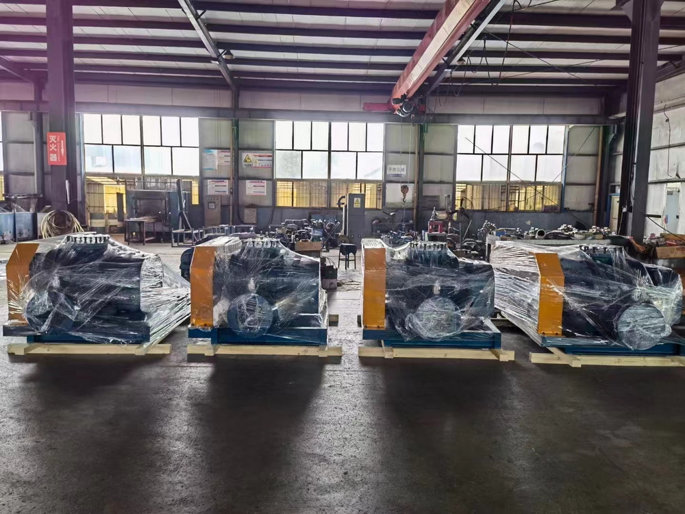 Comprehensive Comparison between Roots Blowers and Multi-stage Centrifugal Blowers